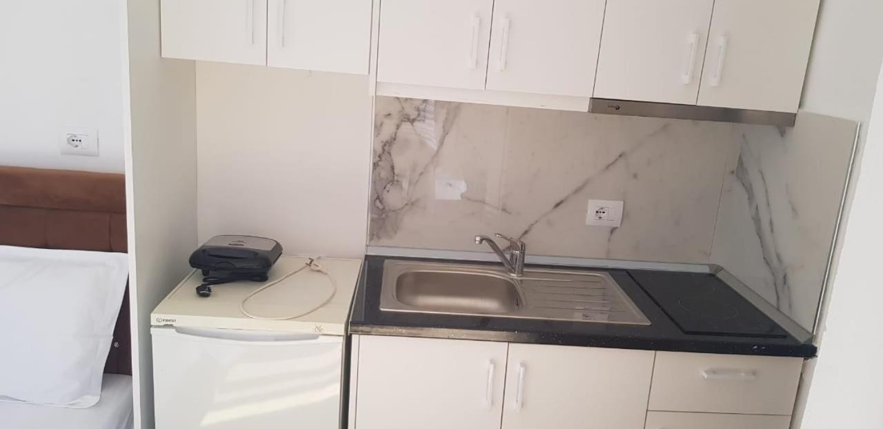 Apartments Villa Dovinefa Ksamil Eksteriør billede