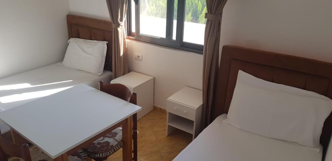 Apartments Villa Dovinefa Ksamil Eksteriør billede