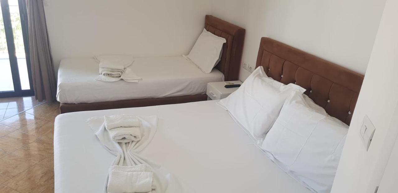 Apartments Villa Dovinefa Ksamil Eksteriør billede